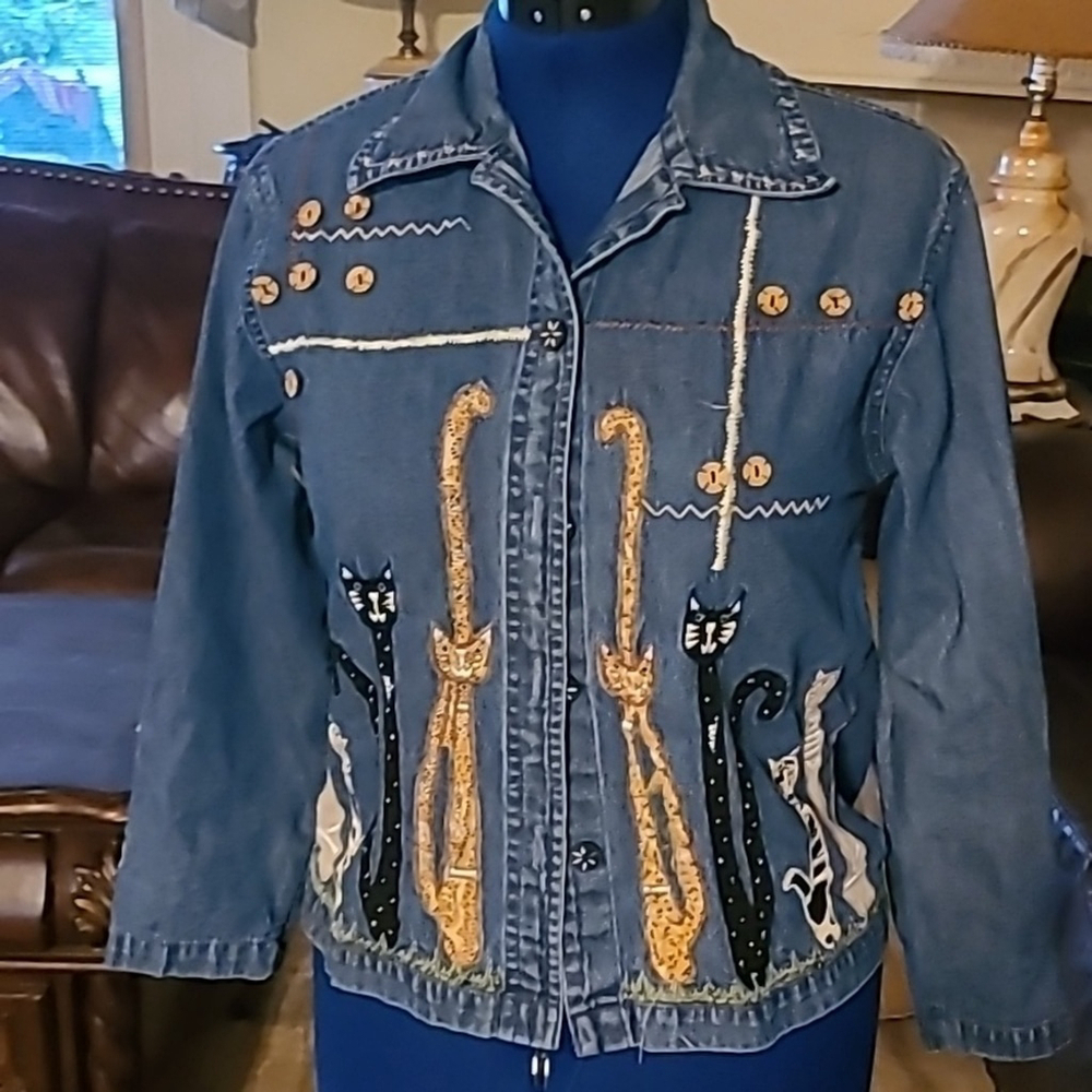 Vintage Jacket Jean Denim Cat Animal Embroidered 90s Kawaii Casual. (1405)EC.
